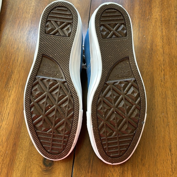 New - Converse Chuck Taylor All Star “Life’s to short to waste” sneakers - Picture 5 of 7